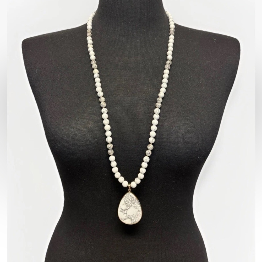 36-Inch White Howlite Turquoise Necklace & Pendant #4948